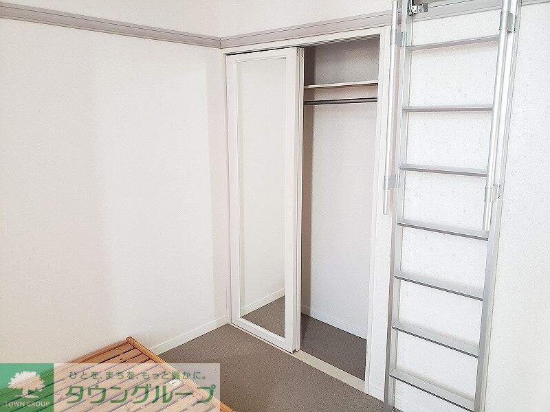 レオパレスプリムロウズの物件内観写真