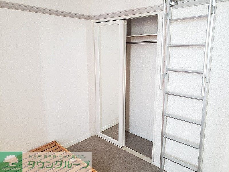 レオパレスプリムロウズの物件内観写真