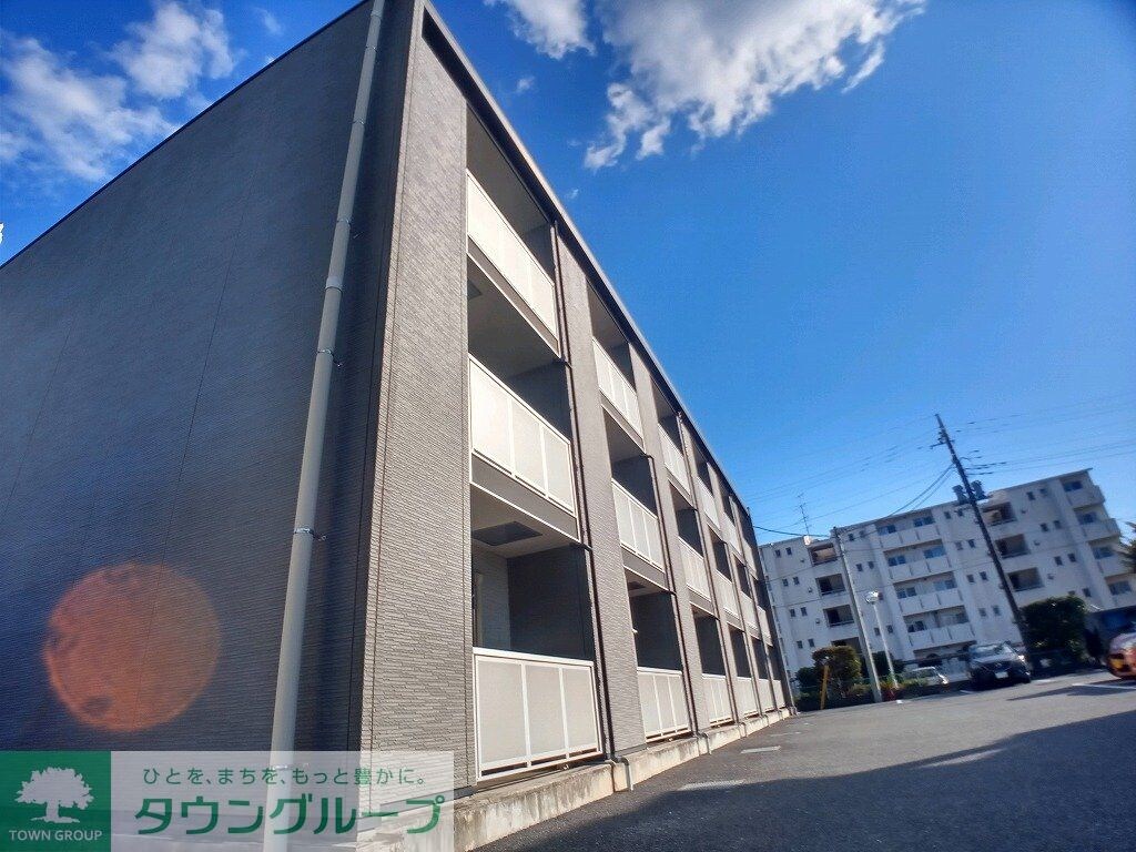 レオパレスミルリーフの物件外観写真