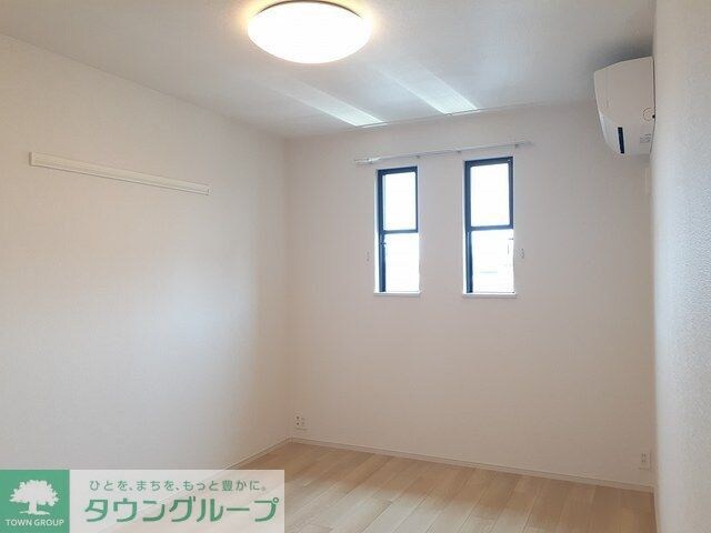 シャイン フィフティーンの物件内観写真