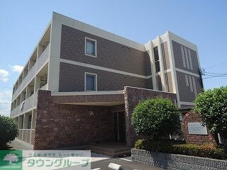 ティン・グロ-ブIIの物件外観写真