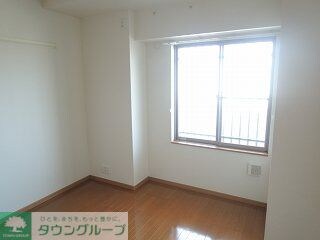 ティン・グロ-ブIIの物件内観写真