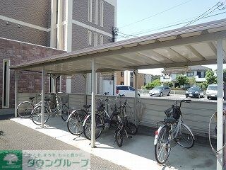 ティン・グロ-ブIIの物件内観写真