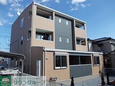 ランドロードU E棟の物件外観写真