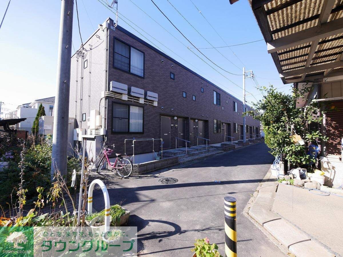 レオネクストラシーヌ弐番館の物件外観写真