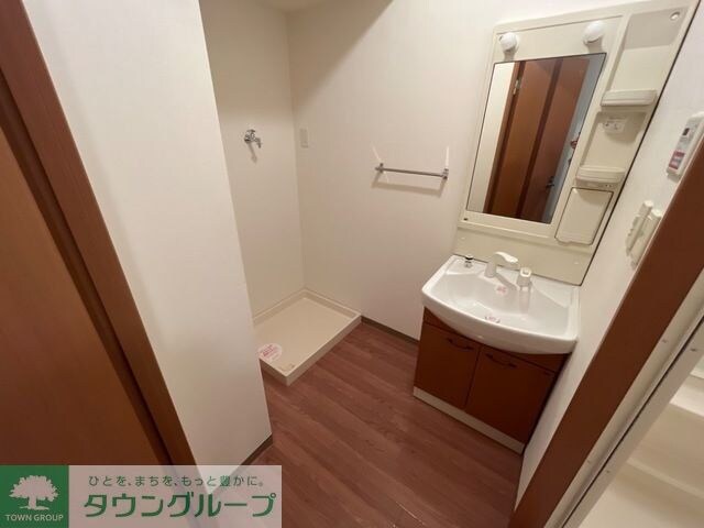 パイン・ツリーの物件内観写真