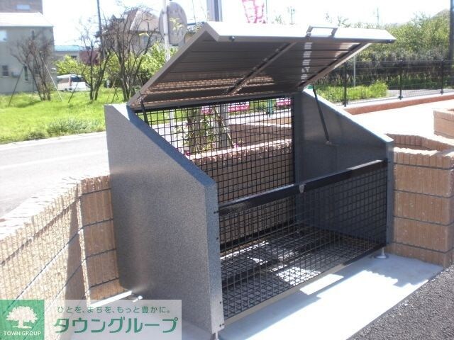 パイン・ツリーの物件内観写真