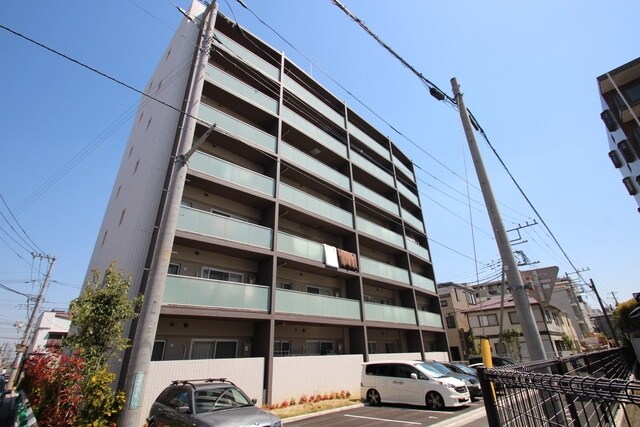 アロッジオの物件外観写真