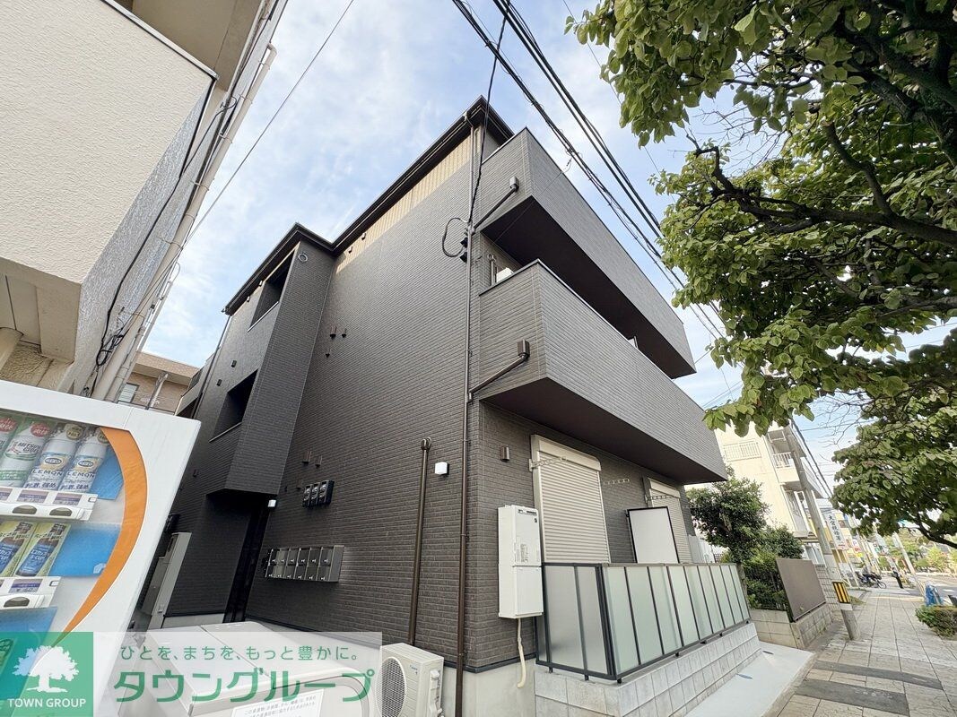 コリーヌ大宮土手町の物件外観写真