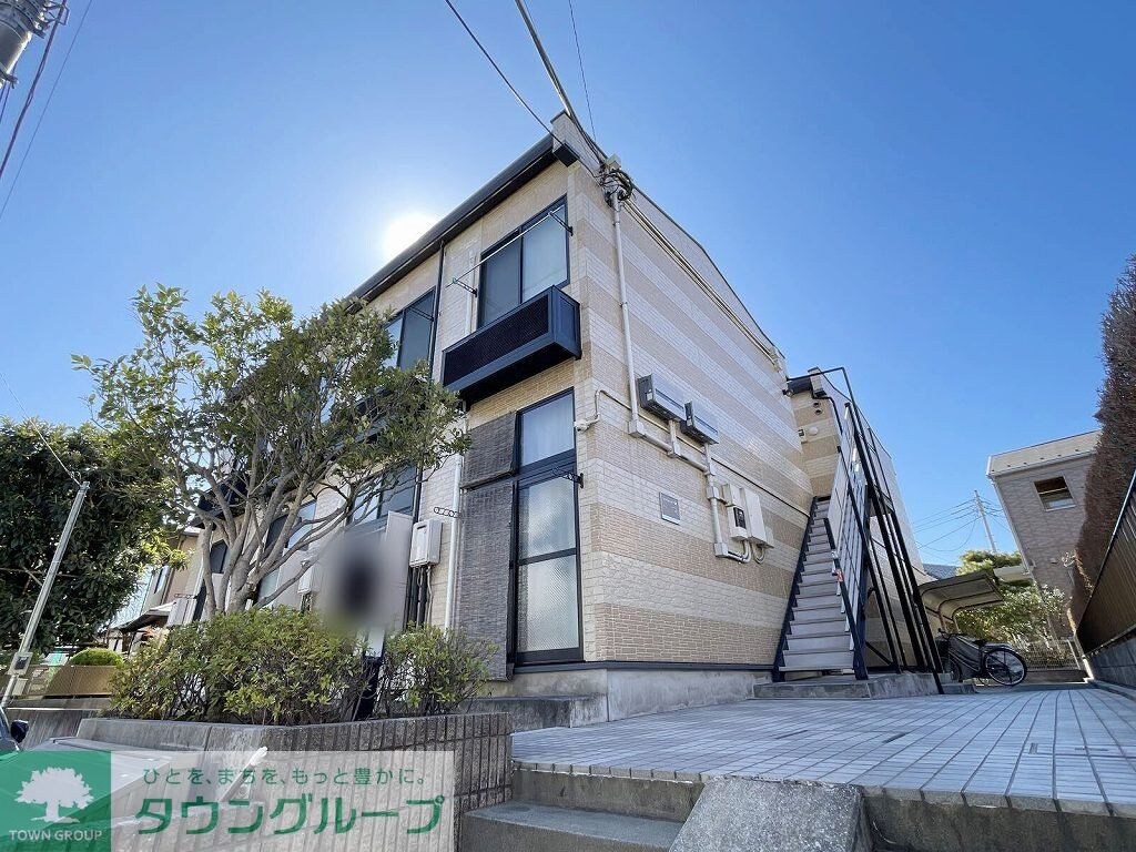 レオパレスウインドワードの物件外観写真