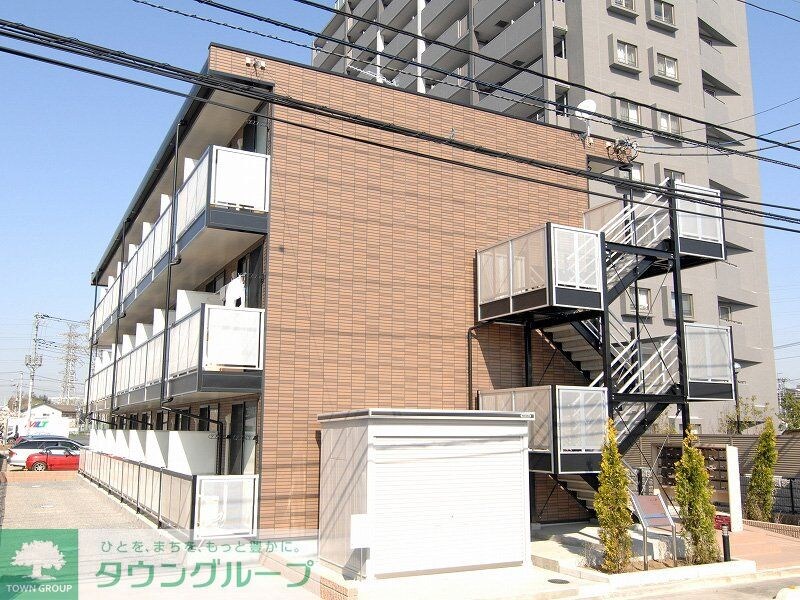 レオパレスクレスト北戸田の物件外観写真