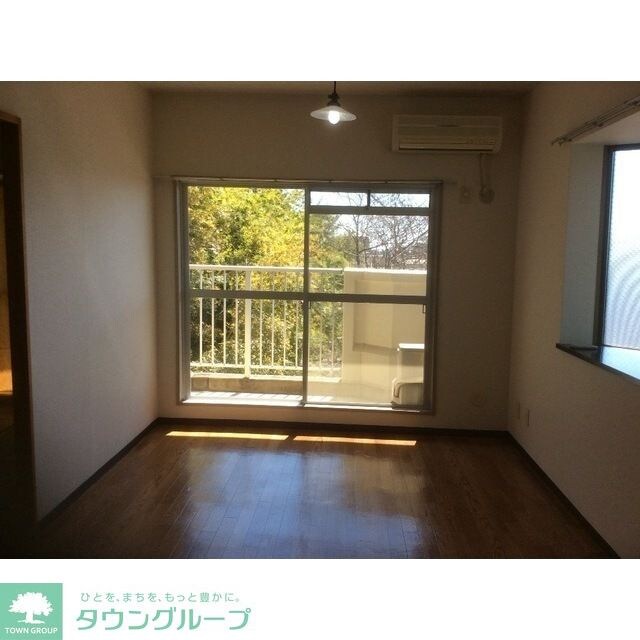 信栄マンションの物件内観写真