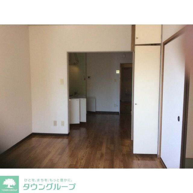 信栄マンションの物件内観写真
