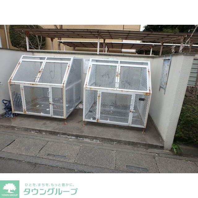 信栄マンションの物件内観写真