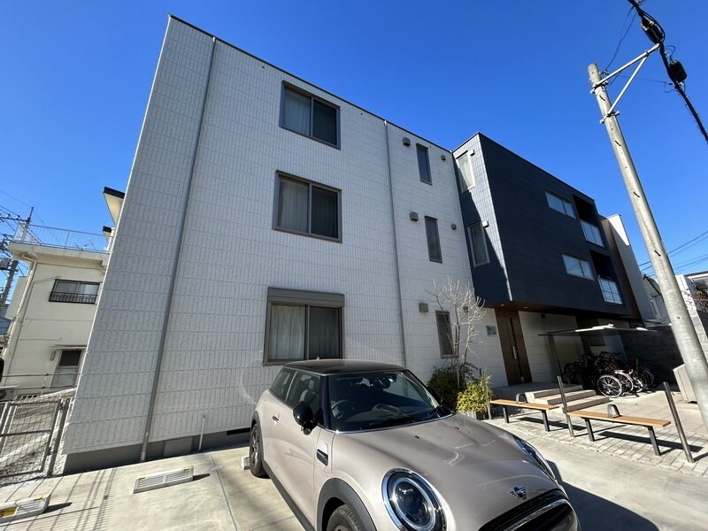 PACE ESTの物件外観写真