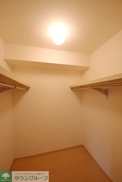 フォッサート・トレ弐番館の物件内観写真