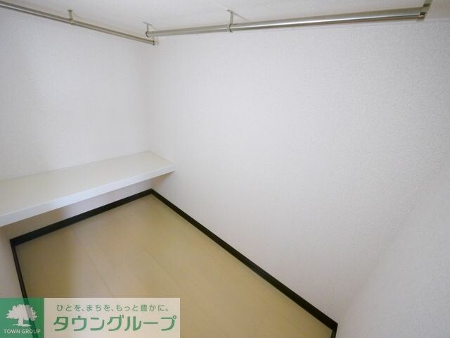 レオネクスト泉の物件内観写真