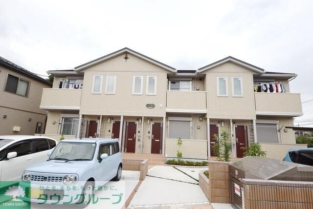 シャイン・カワナベの物件外観写真