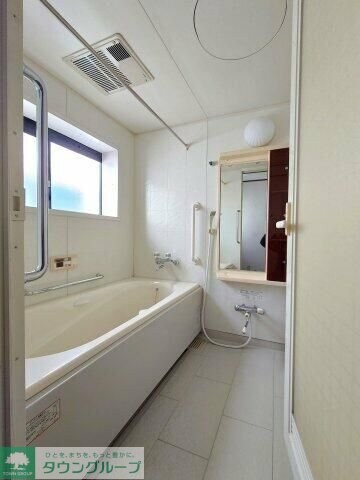 植竹町戸建て 2階の物件内観写真