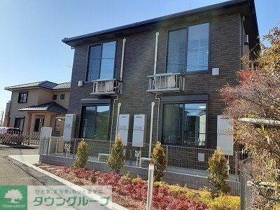 クラウンSTの物件外観写真