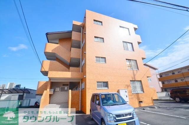 メナーフジの物件外観写真