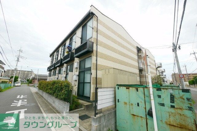 レオパレスSTフロント指扇 24095の物件外観写真