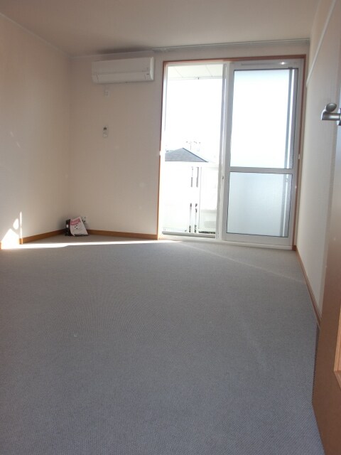 レオパレスカンパネラの物件内観写真