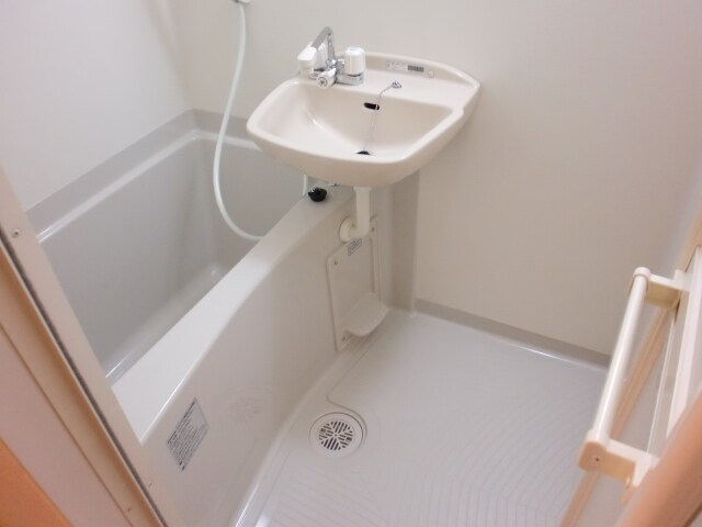 レオパレスカンパネラの物件内観写真