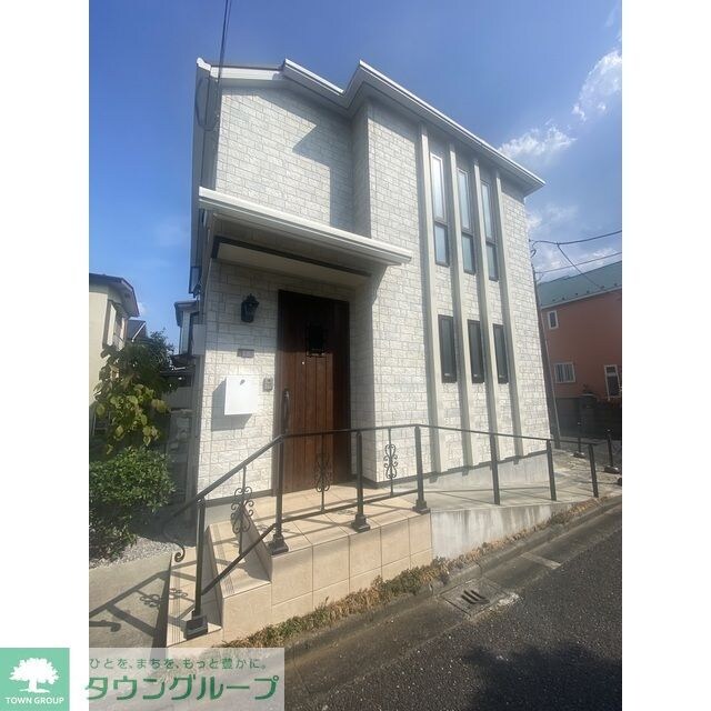 大泉町4丁目貸家の物件外観写真