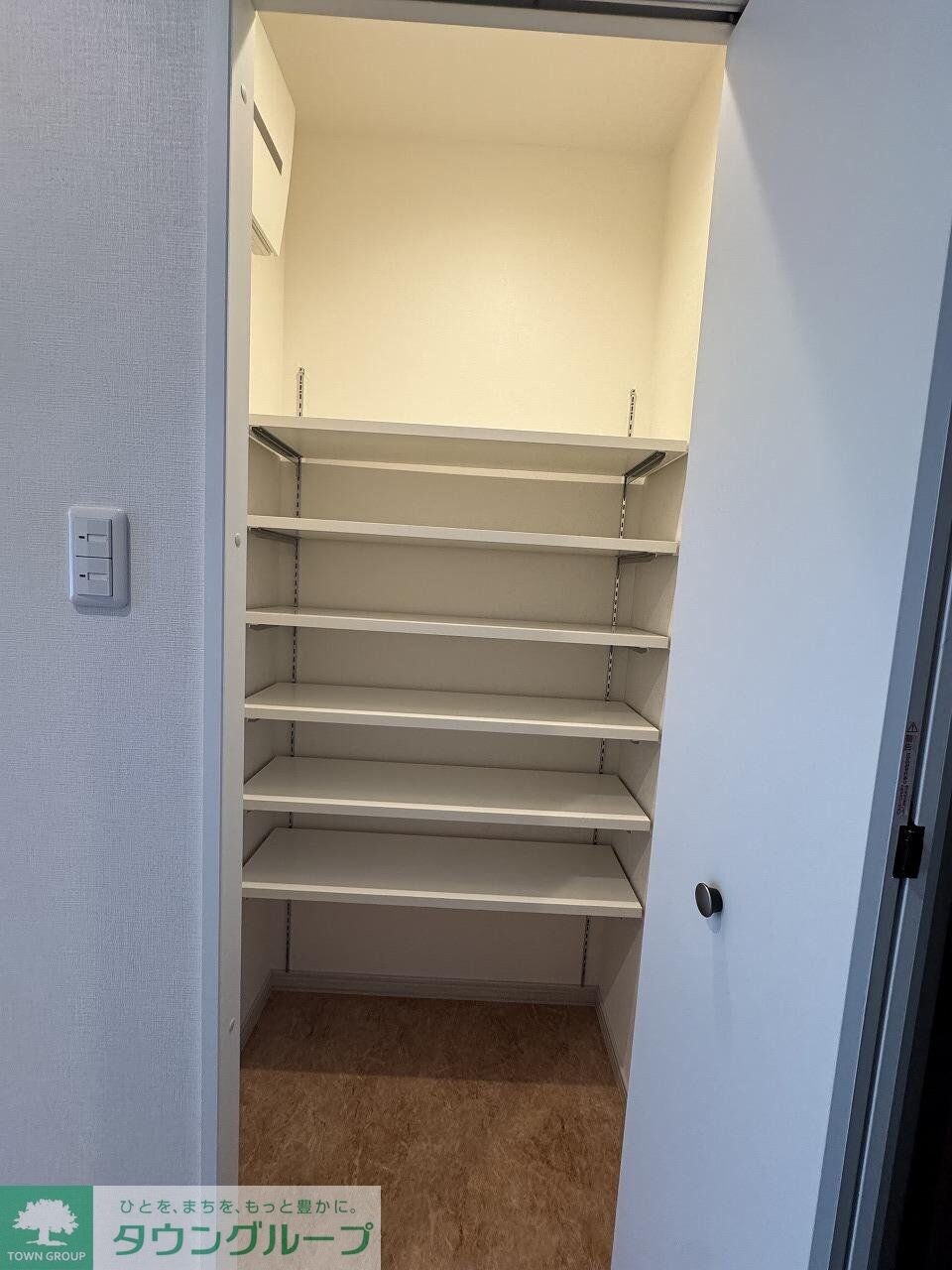 ジャルダン デ グリシーヌの物件内観写真