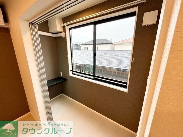 レヴメゾン神山四番館の物件内観写真