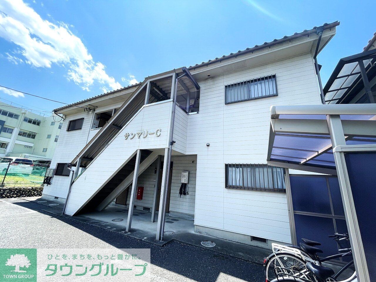 サンマリーCの物件外観写真