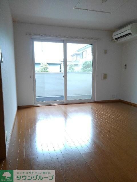 インプレイスメゾンIIIの物件内観写真