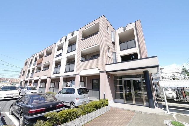 ソレイユ新狭山の物件外観写真