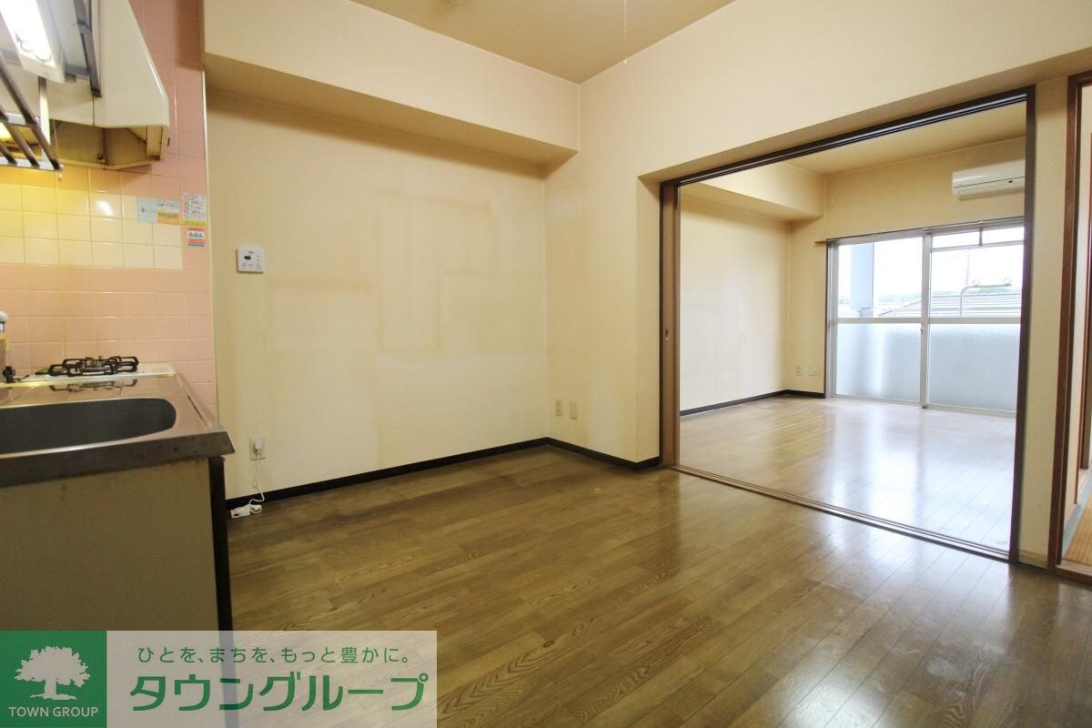 ルミエール松ヶ丘の物件内観写真