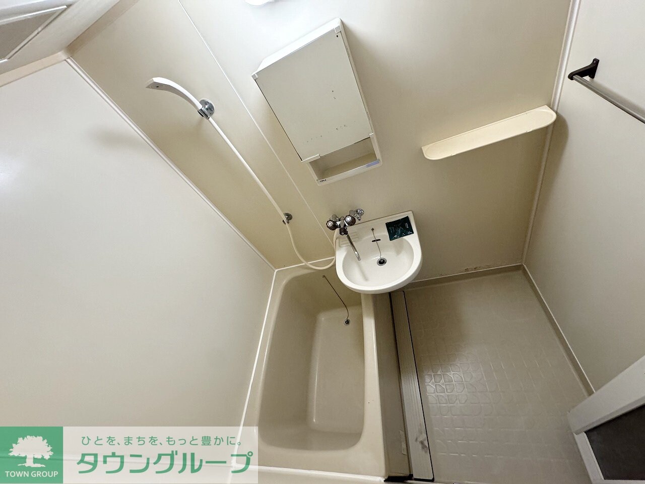 リヴレーヌ弐番館の物件内観写真