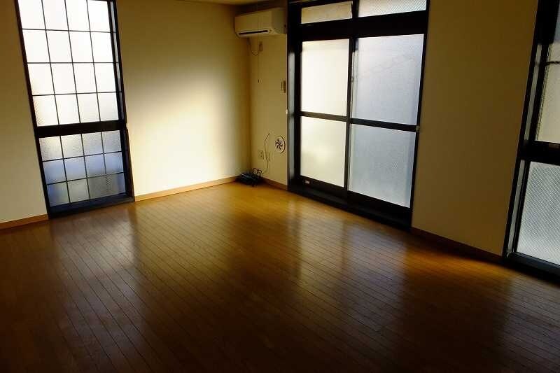 レオパレスメイプルハイム高野台1号館の物件内観写真