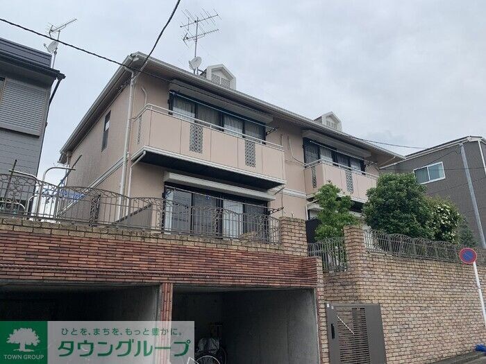 クローバーハイツの物件外観写真