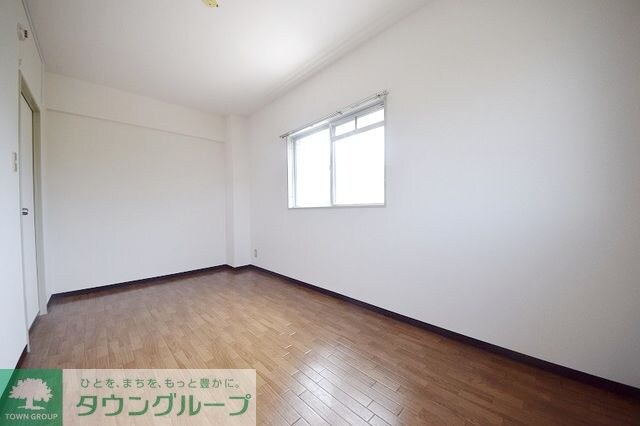 ジュノー・ムカイの物件内観写真