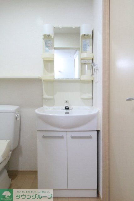 ADESSO SHIMURA UNIFORT DESIGNの物件内観写真