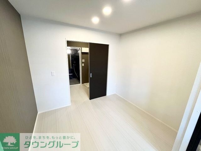 レヴメゾン神山四番館の物件内観写真