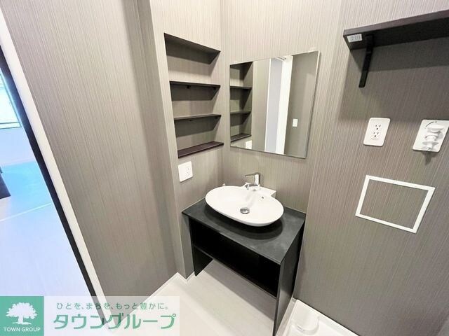 レヴメゾン神山四番館の物件内観写真