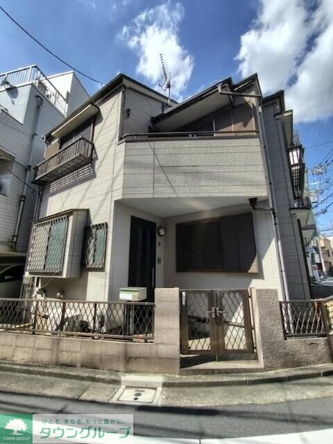 池袋本町二丁目戸建の物件外観写真