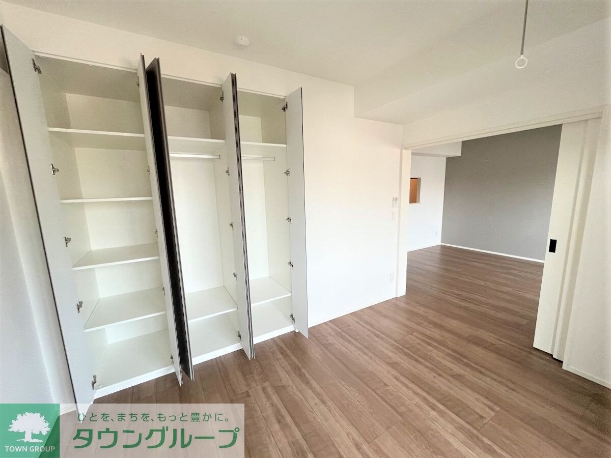 ロイジェント志村坂上の物件内観写真
