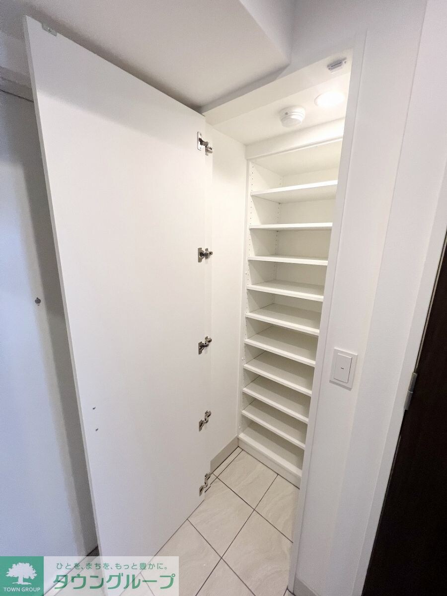 ロイジェント志村坂上の物件内観写真