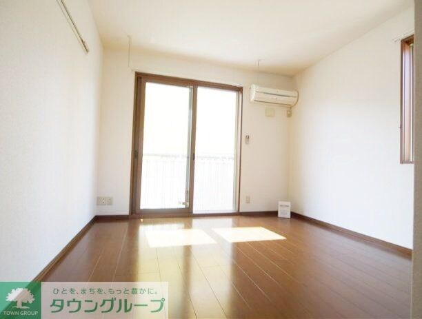 アレイ・ヴィラの物件内観写真