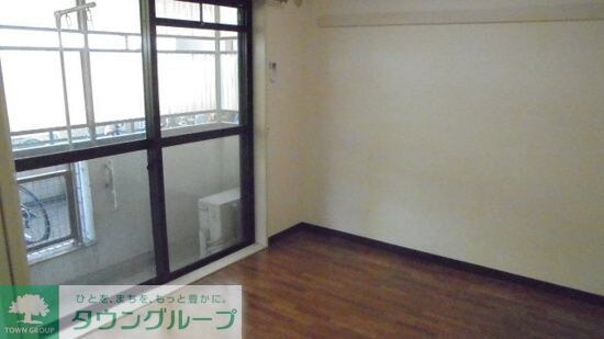 ロイヤルプラザの物件内観写真