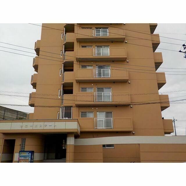 サニーエステートの物件外観写真