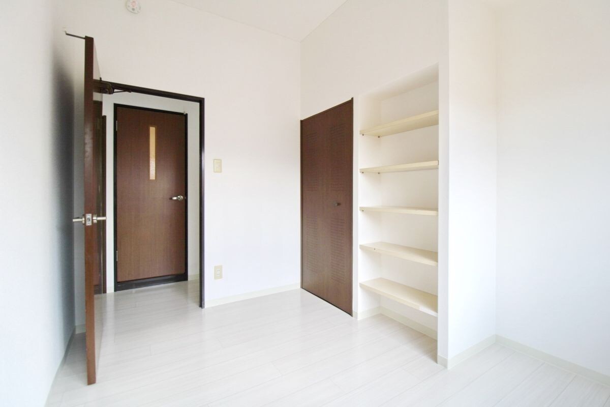 サニーエステートの物件内観写真