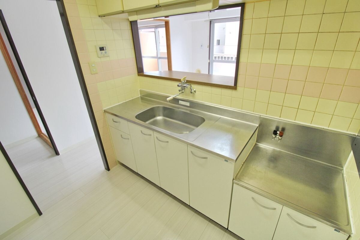 サニーエステートの物件内観写真